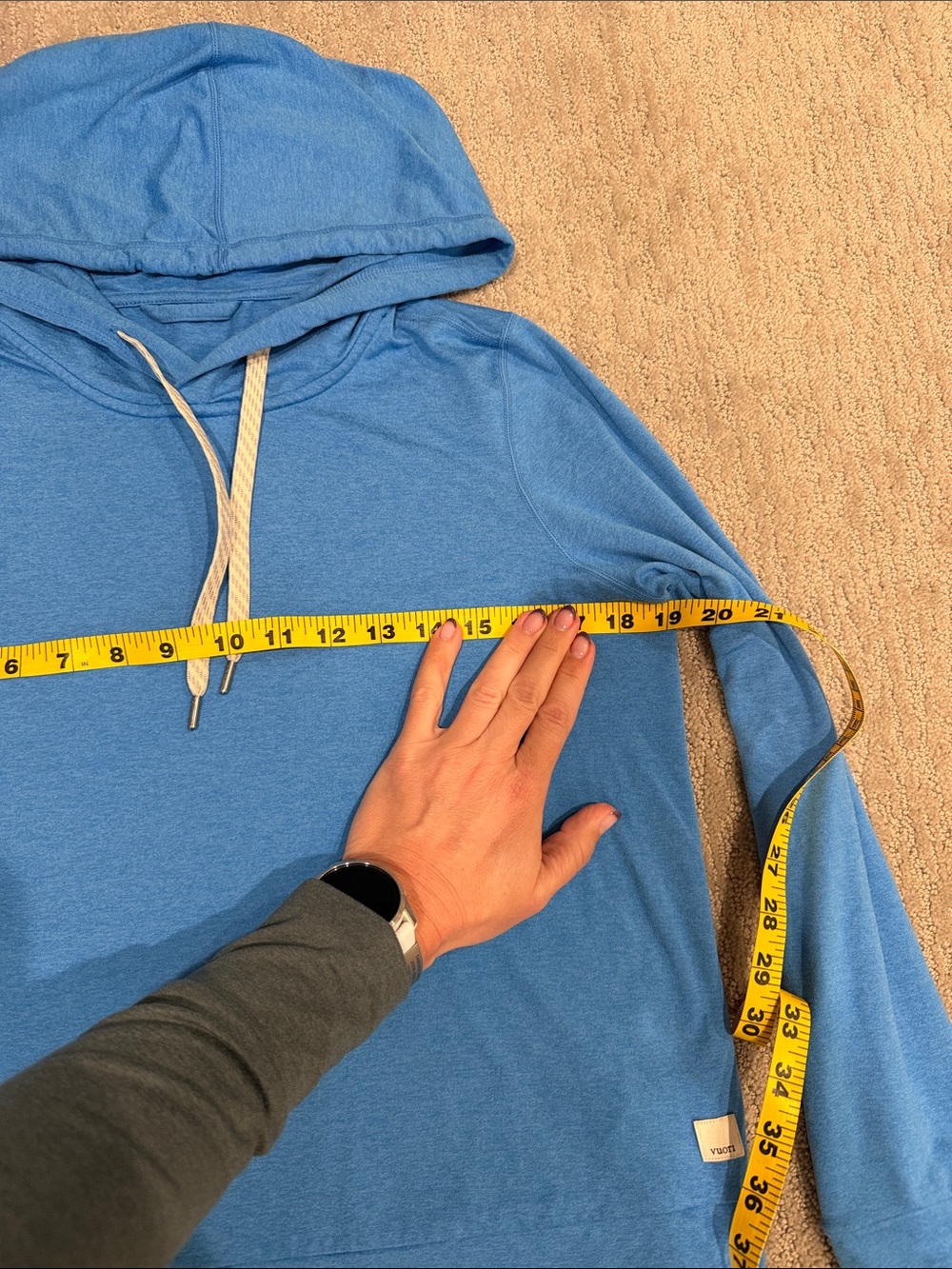 Women’s Lightweight Blue Vuori Hooded Sweatshirt - Picture 3 of 7